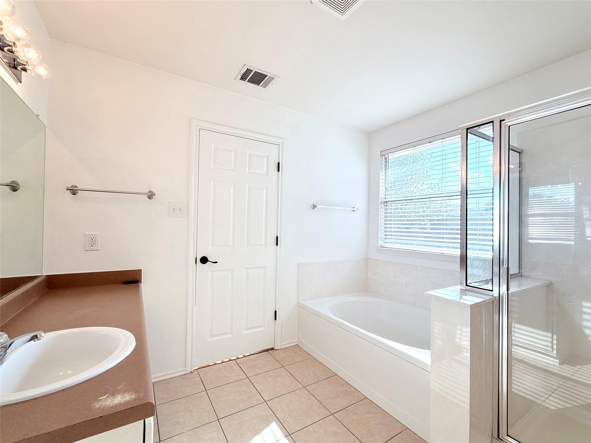 105 Carol Ave, Leander, TX 78641