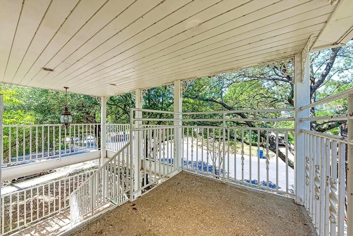 1919 Robbins Pl, Austin, TX 78705