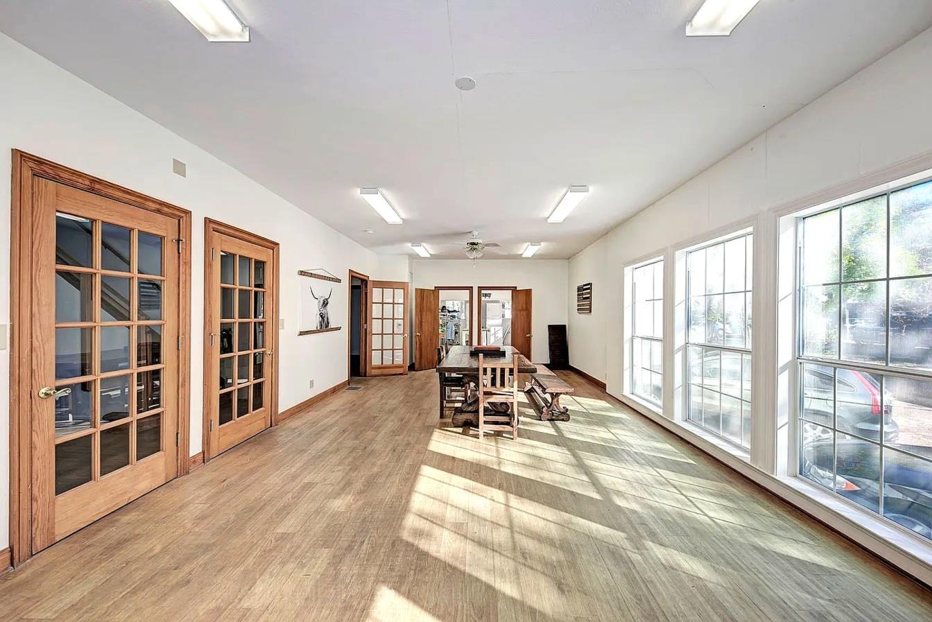 1919 Robbins Pl, Austin, TX 78705