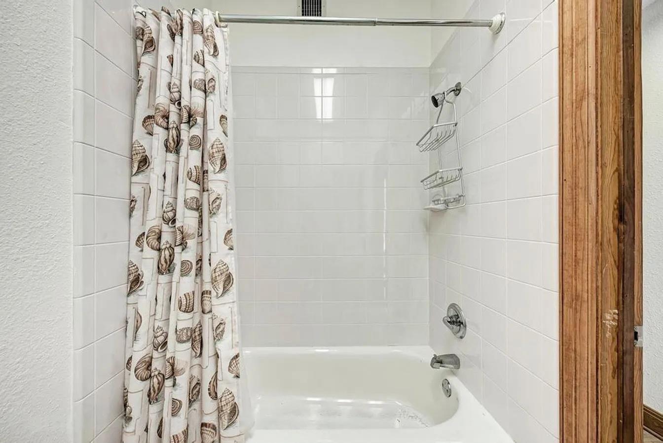 1919 Robbins Pl, Austin, TX 78705