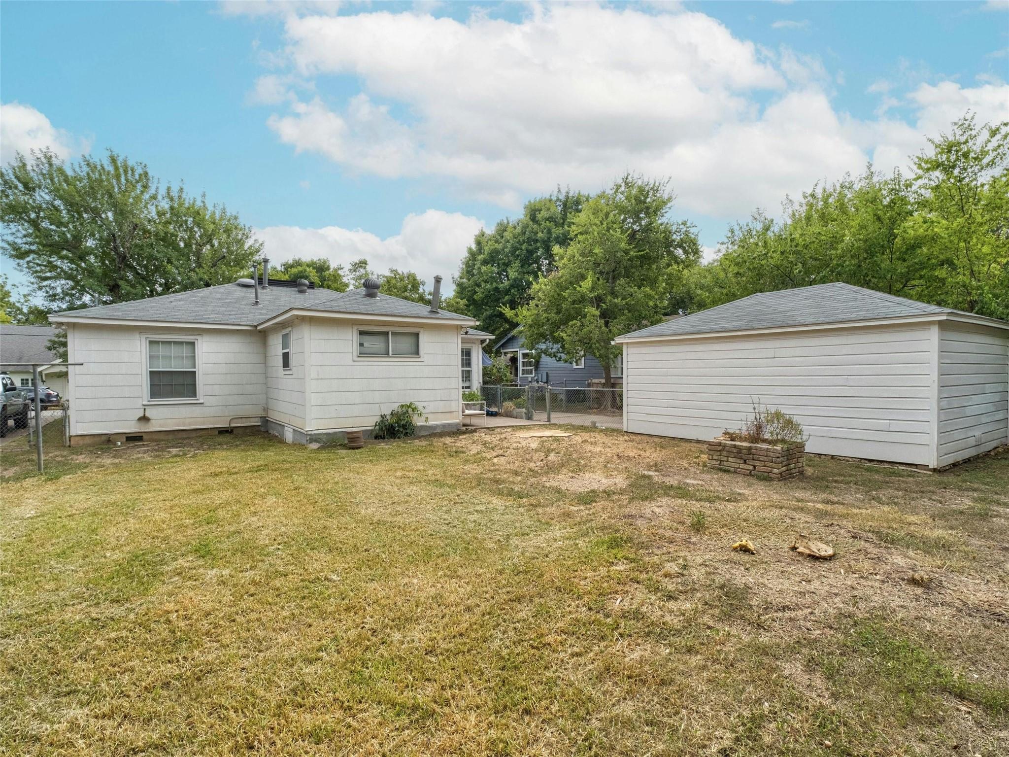 1206 Madison Ave, Austin, TX 78757