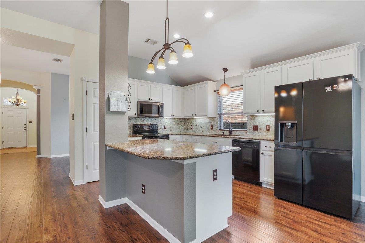 1608 Goddard Bluff Dr, Austin, TX 78754