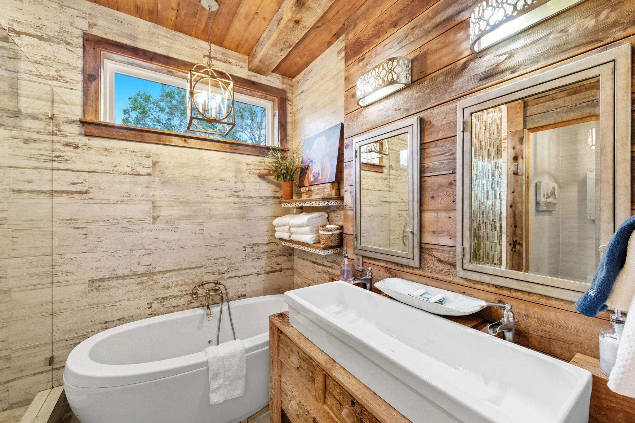 1910 Sandy Point Rd, Wimberley, TX 78676