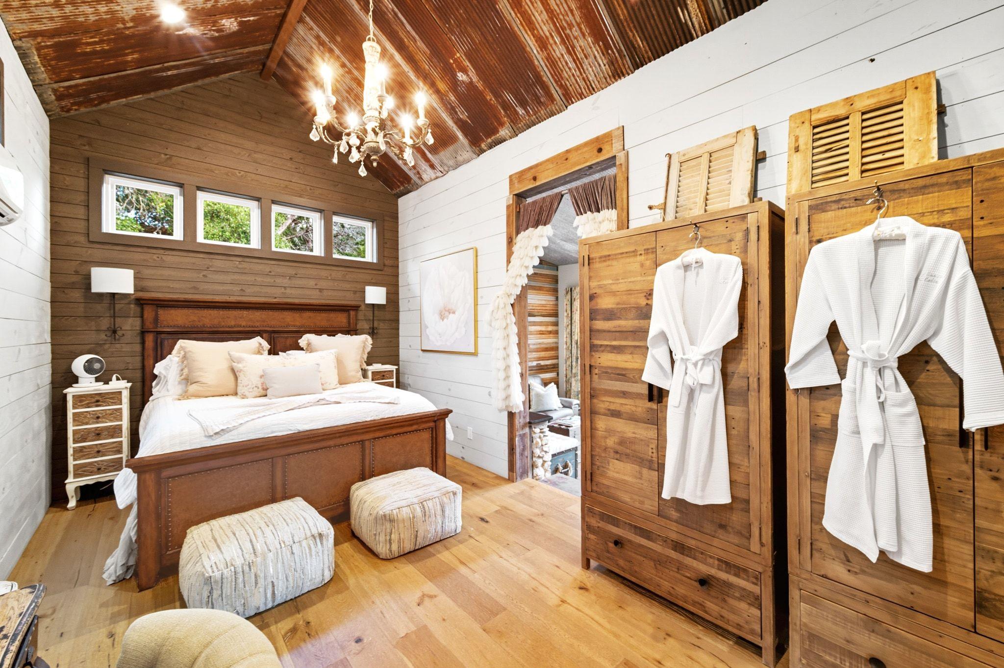 1910 Sandy Point Rd, Wimberley, TX 78676