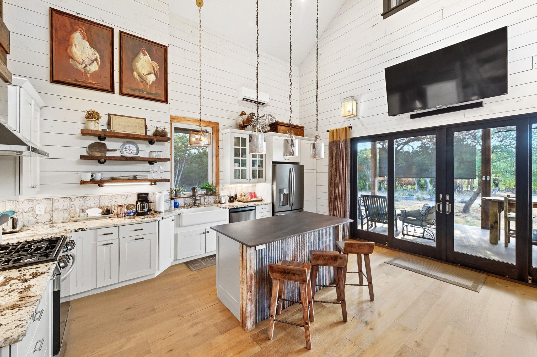 1910 Sandy Point Rd, Wimberley, TX 78676