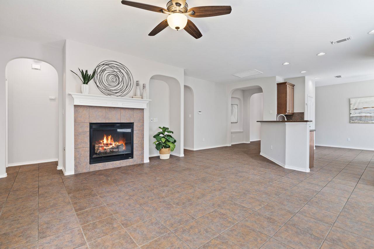 3721 Pine Needle Cir, Round Rock, TX 78681