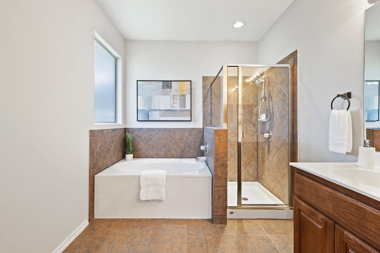 3721 Pine Needle Cir, Round Rock, TX 78681