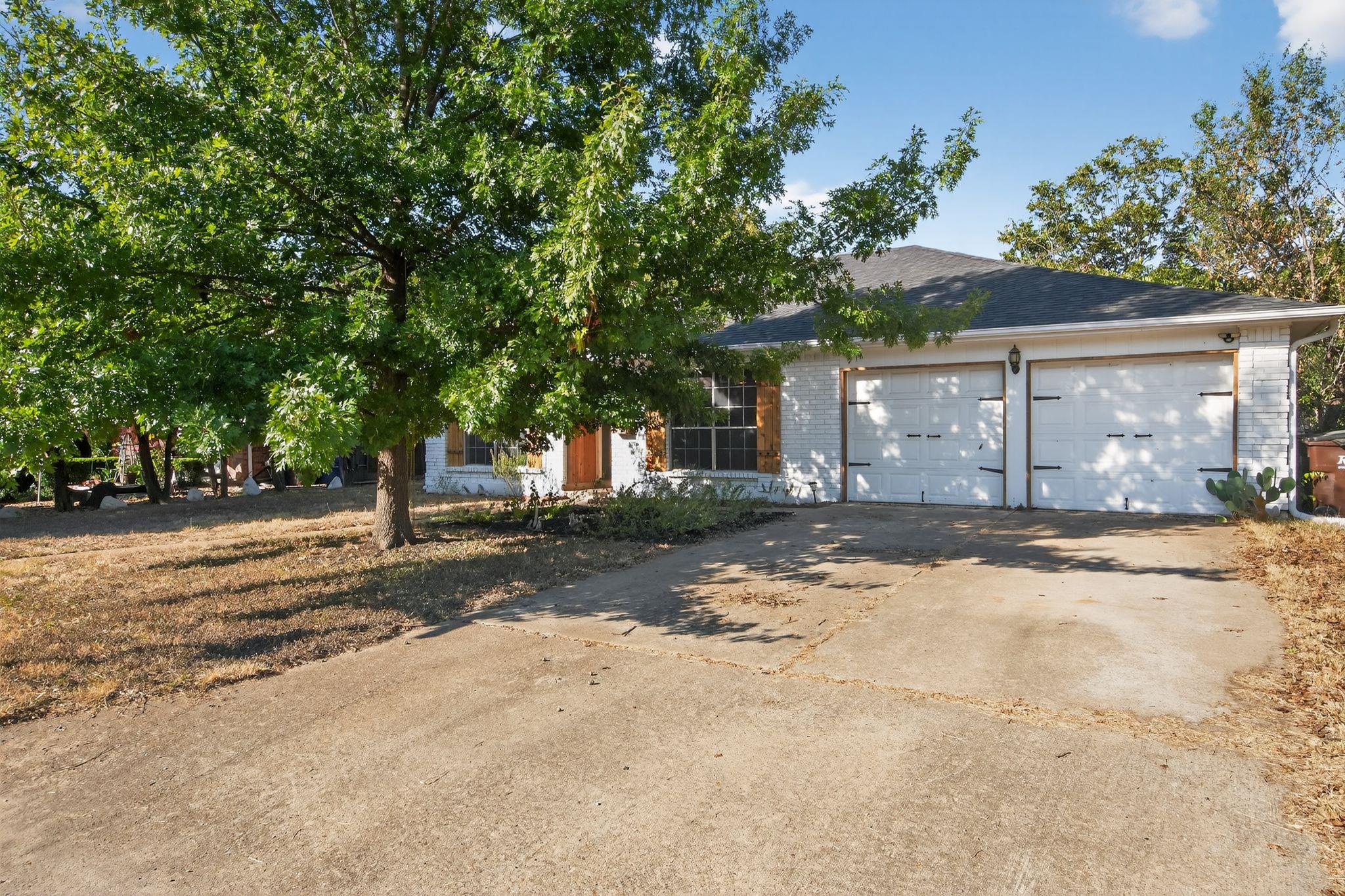 1906 W Mesa Park Dr, Round Rock, TX 78664