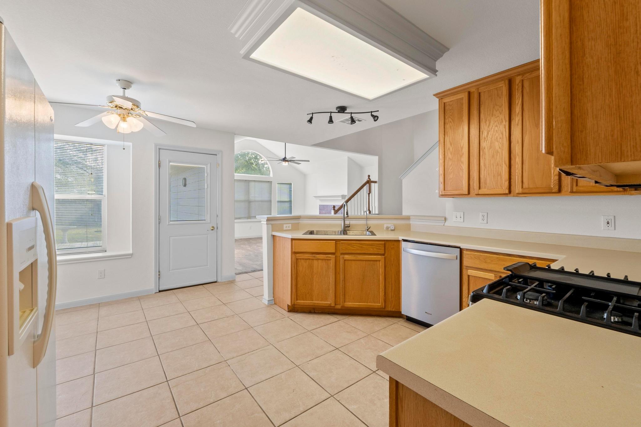 202 E Custers Creek Bnd, Pflugerville, TX 78660