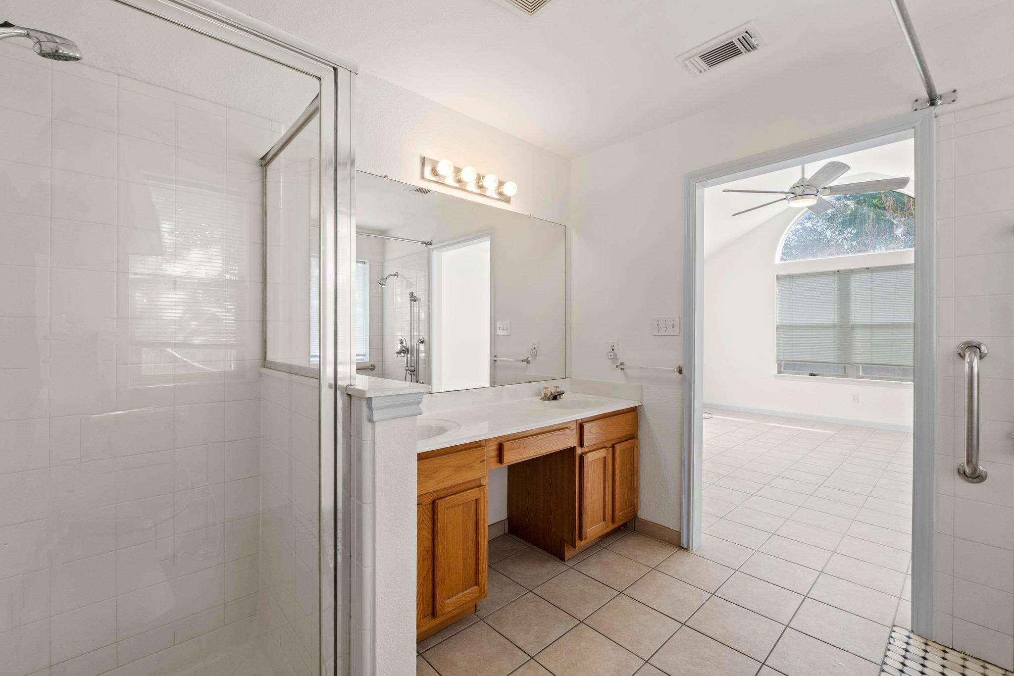 202 E Custers Creek Bnd, Pflugerville, TX 78660