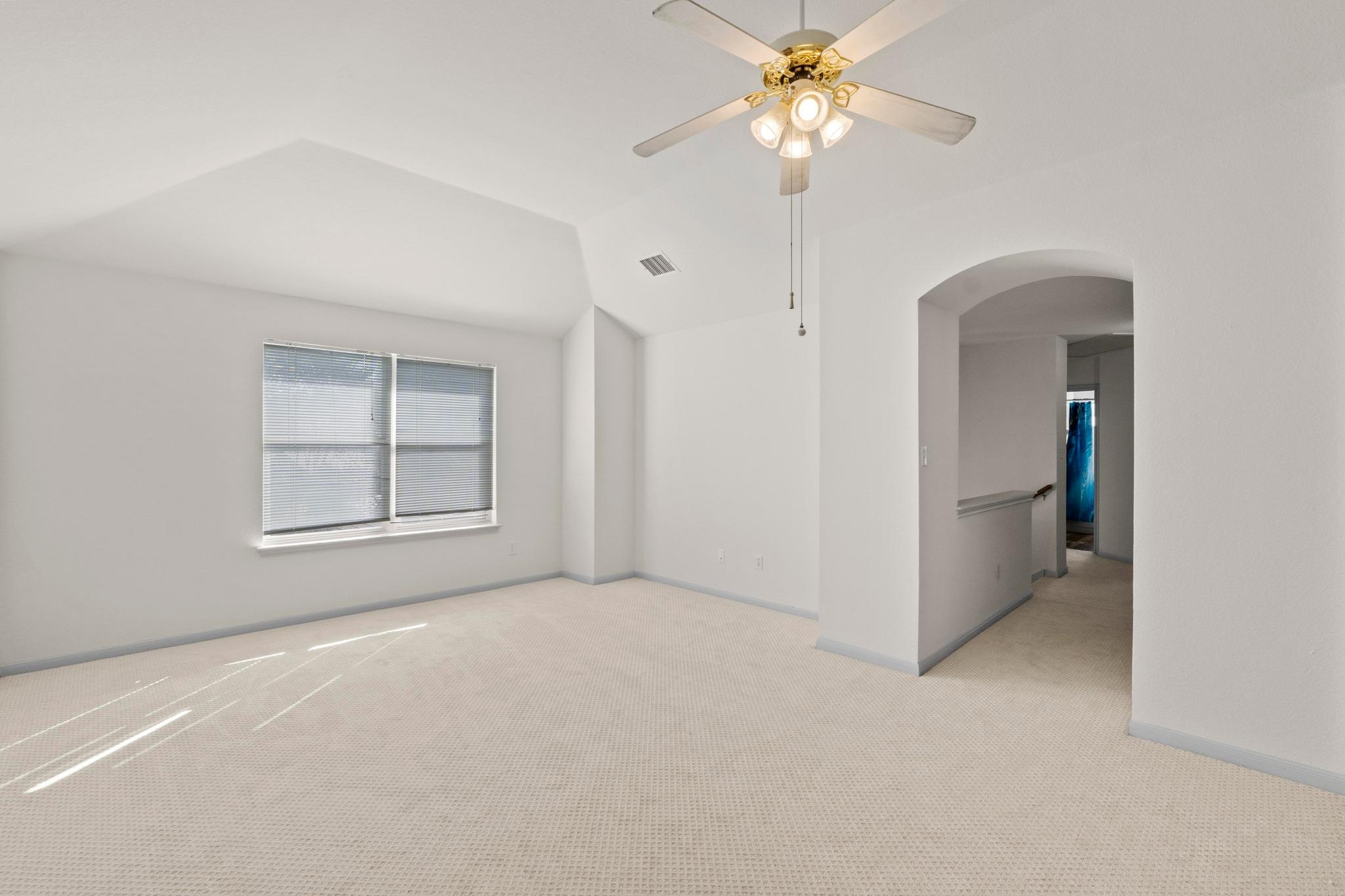 202 E Custers Creek Bnd, Pflugerville, TX 78660