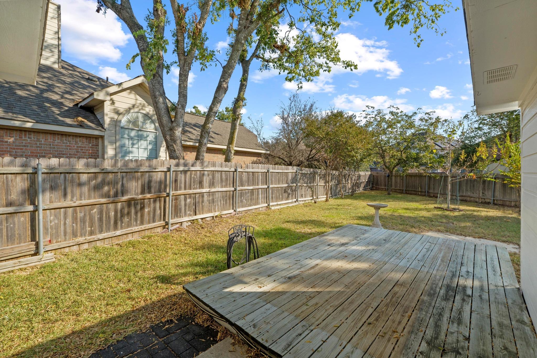 202 E Custers Creek Bnd, Pflugerville, TX 78660