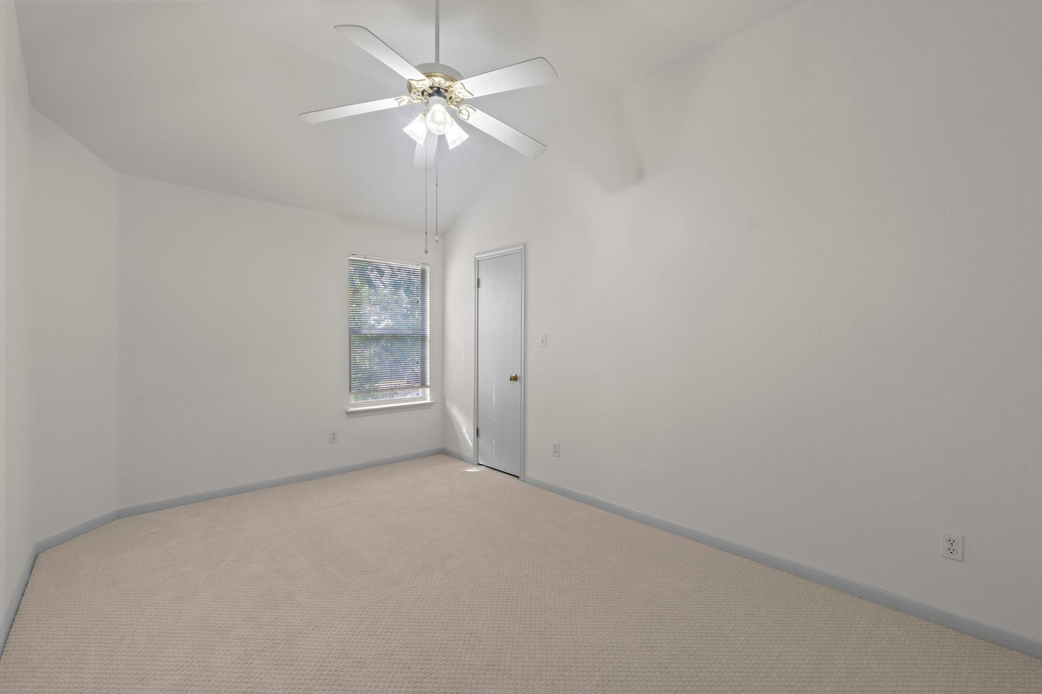 202 E Custers Creek Bnd, Pflugerville, TX 78660