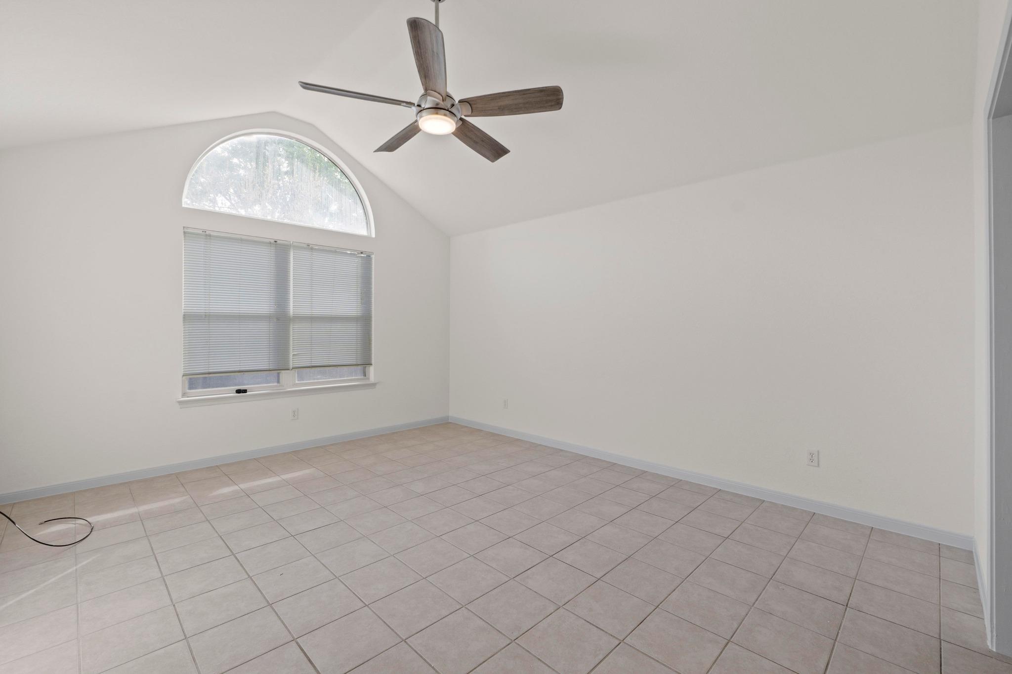 202 E Custers Creek Bnd, Pflugerville, TX 78660