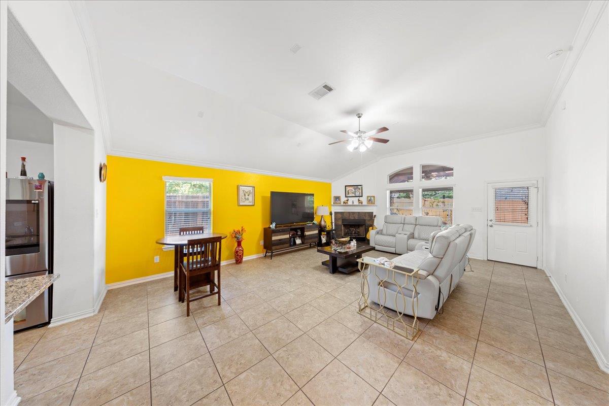 349 Razzmatazz Trl, Buda, TX 78610