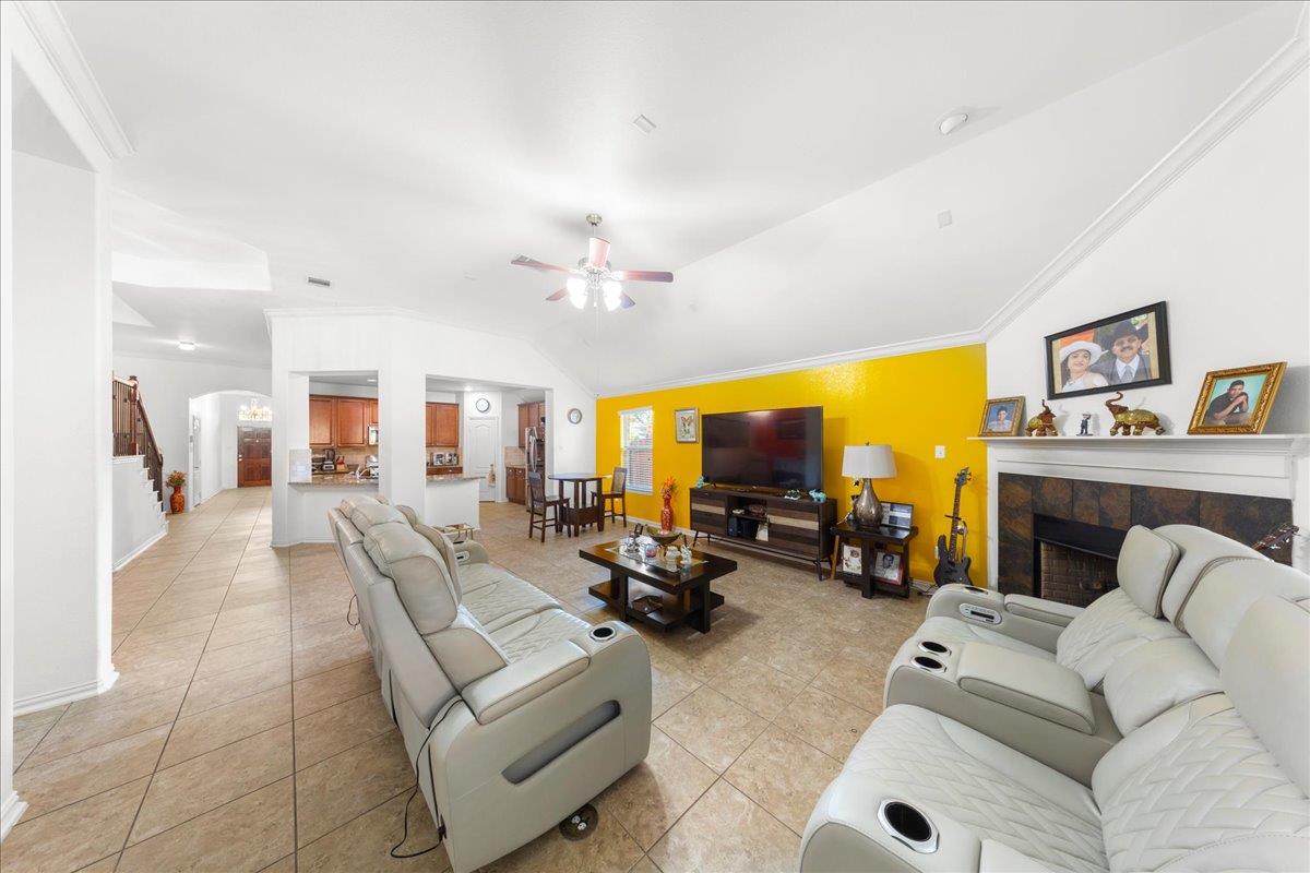 349 Razzmatazz Trl, Buda, TX 78610