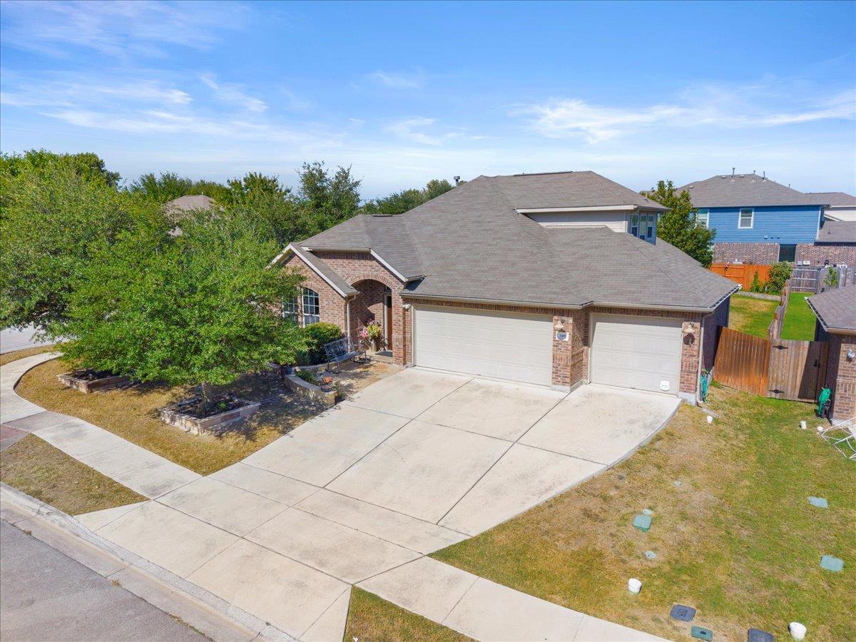 349 Razzmatazz Trl, Buda, TX 78610