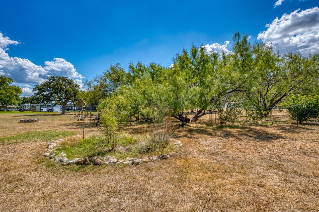 105 Hi View St, Sunrise Beach, TX 78643