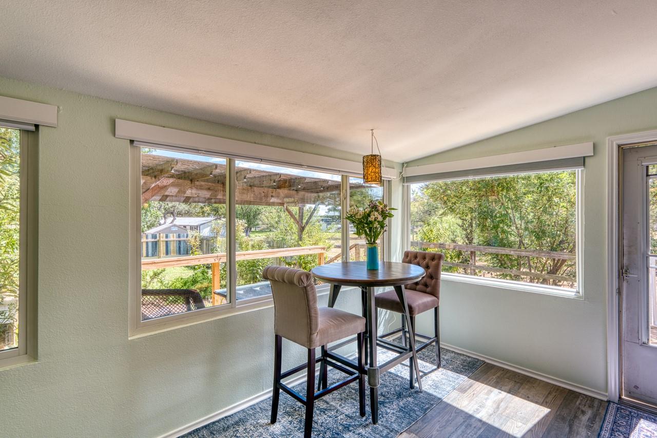 105 Hi View St, Sunrise Beach, TX 78643