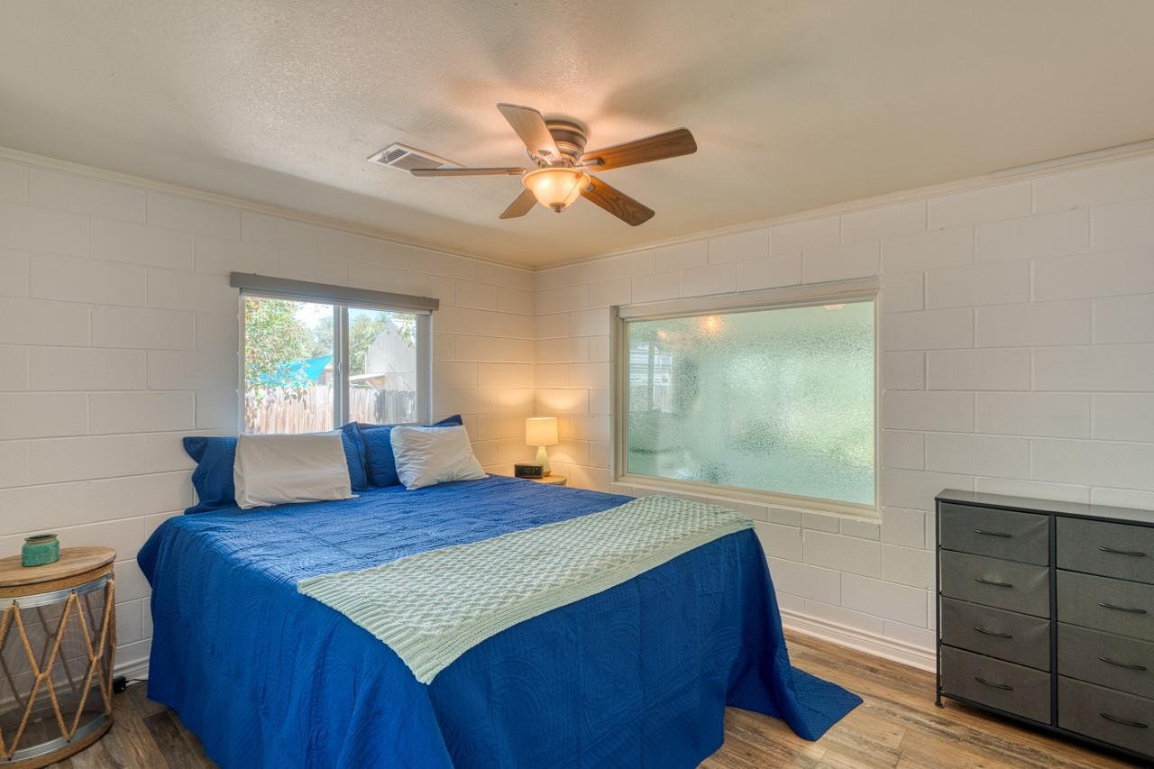 105 Hi View St, Sunrise Beach, TX 78643