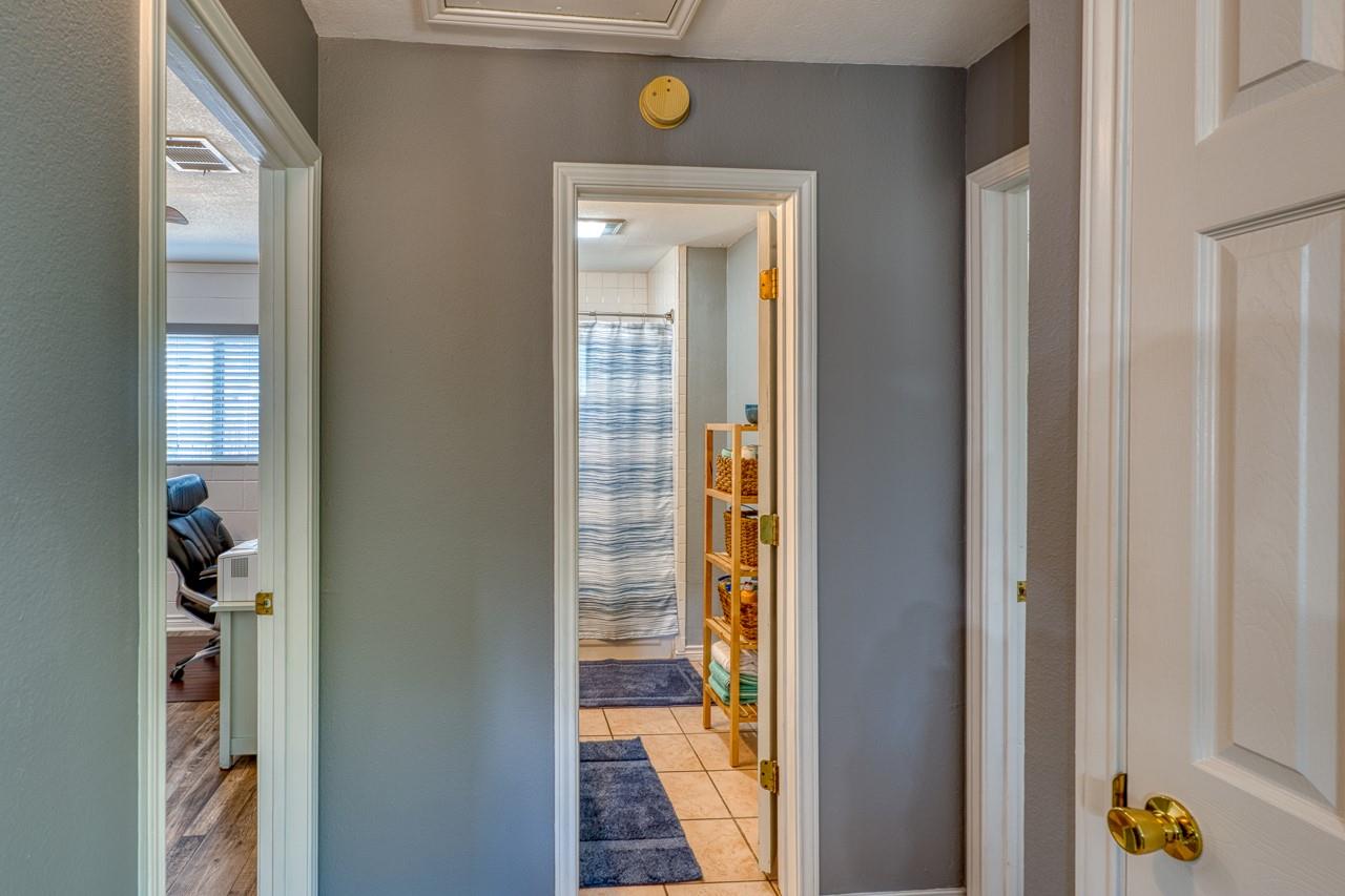 105 Hi View St, Sunrise Beach, TX 78643