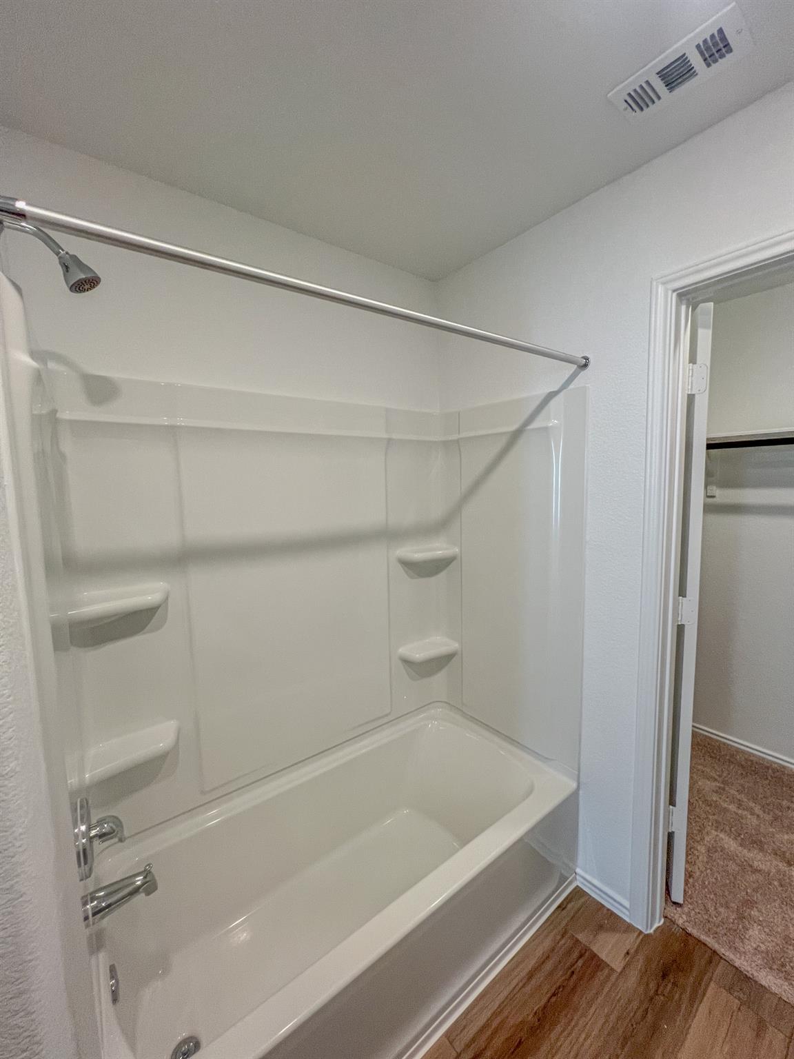 254 The Bad Way, Jarrell, TX 76537