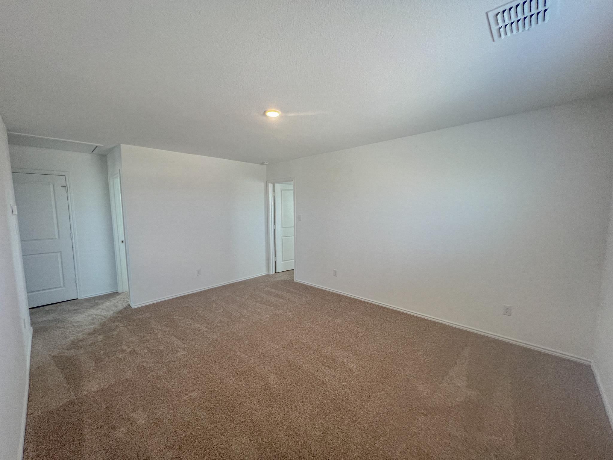 254 The Bad Way, Jarrell, TX 76537