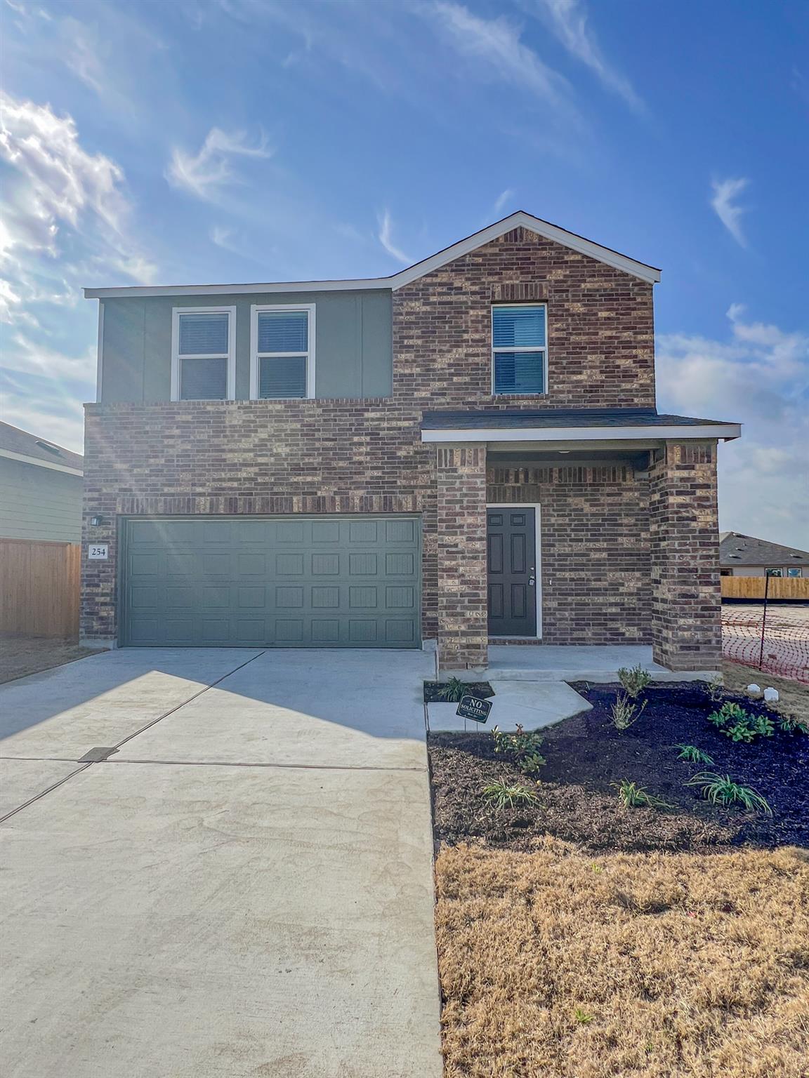 254 The Bad Way, Jarrell, TX 76537