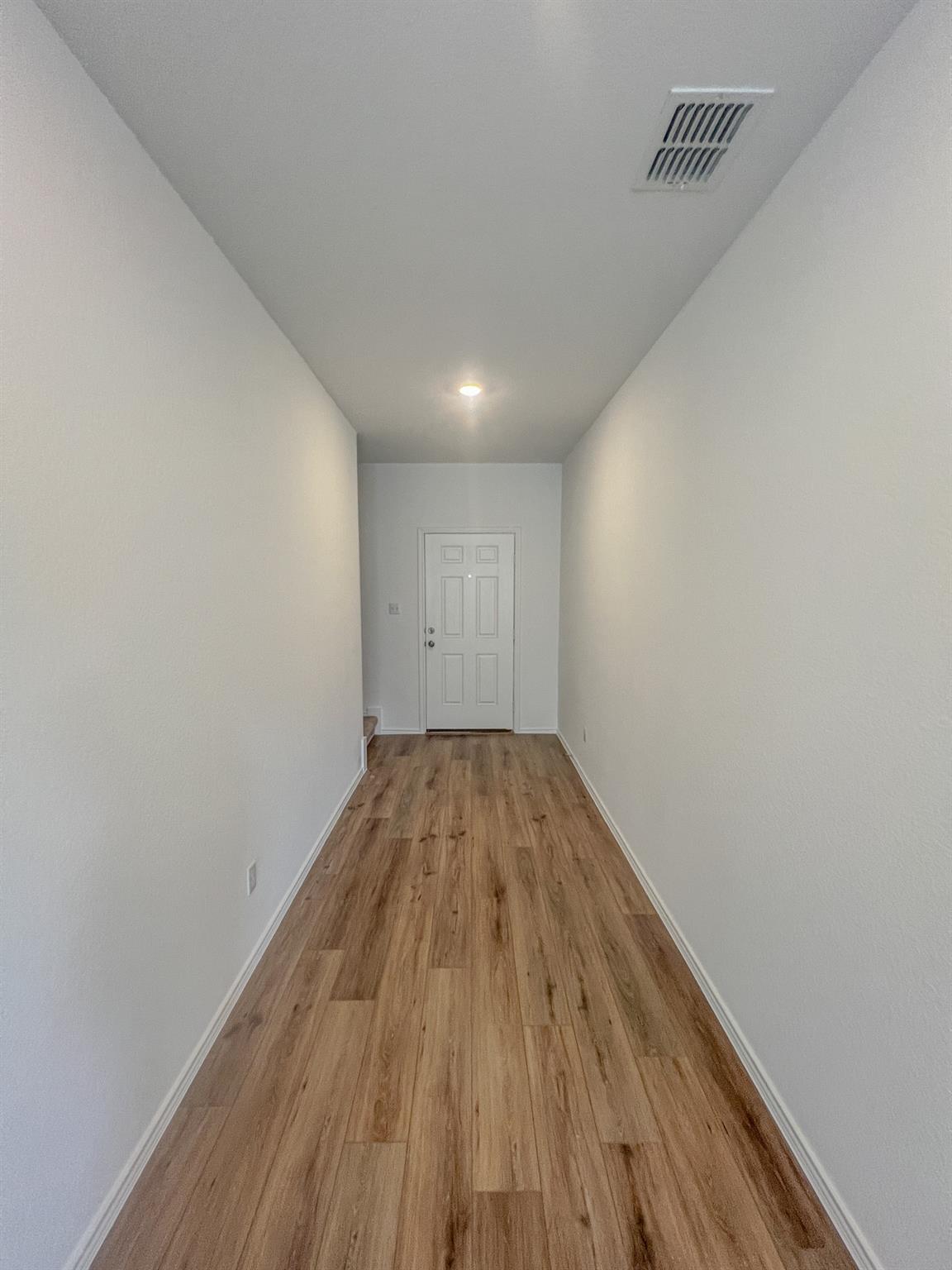 254 The Bad Way, Jarrell, TX 76537