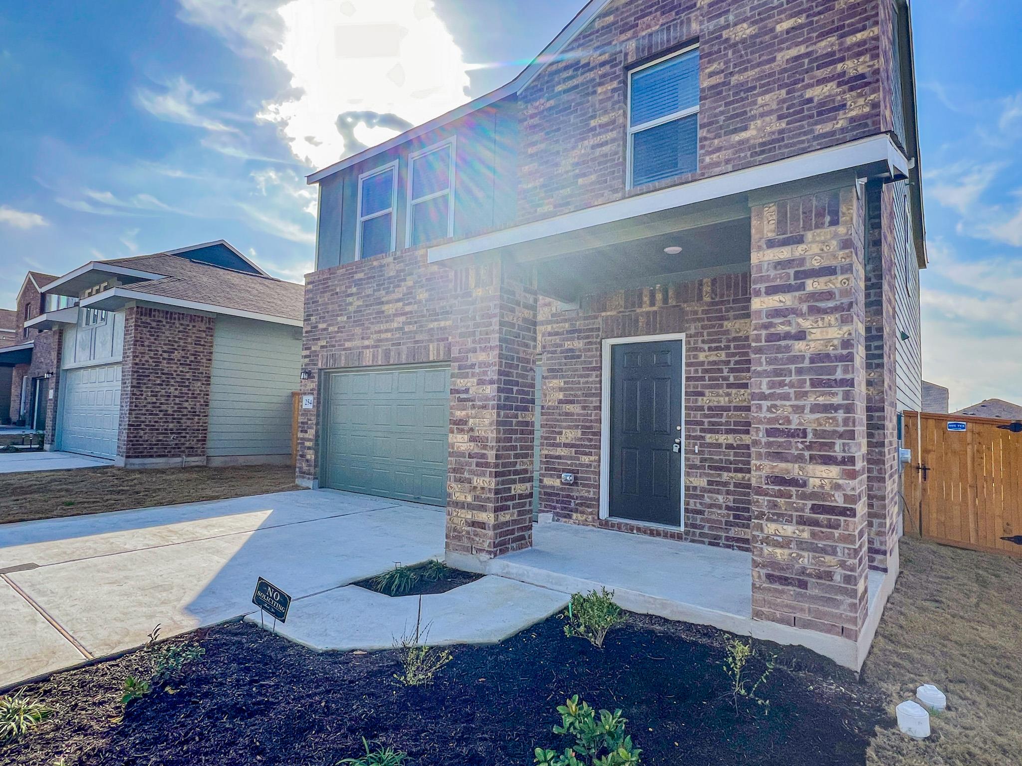 254 The Bad Way, Jarrell, TX 76537