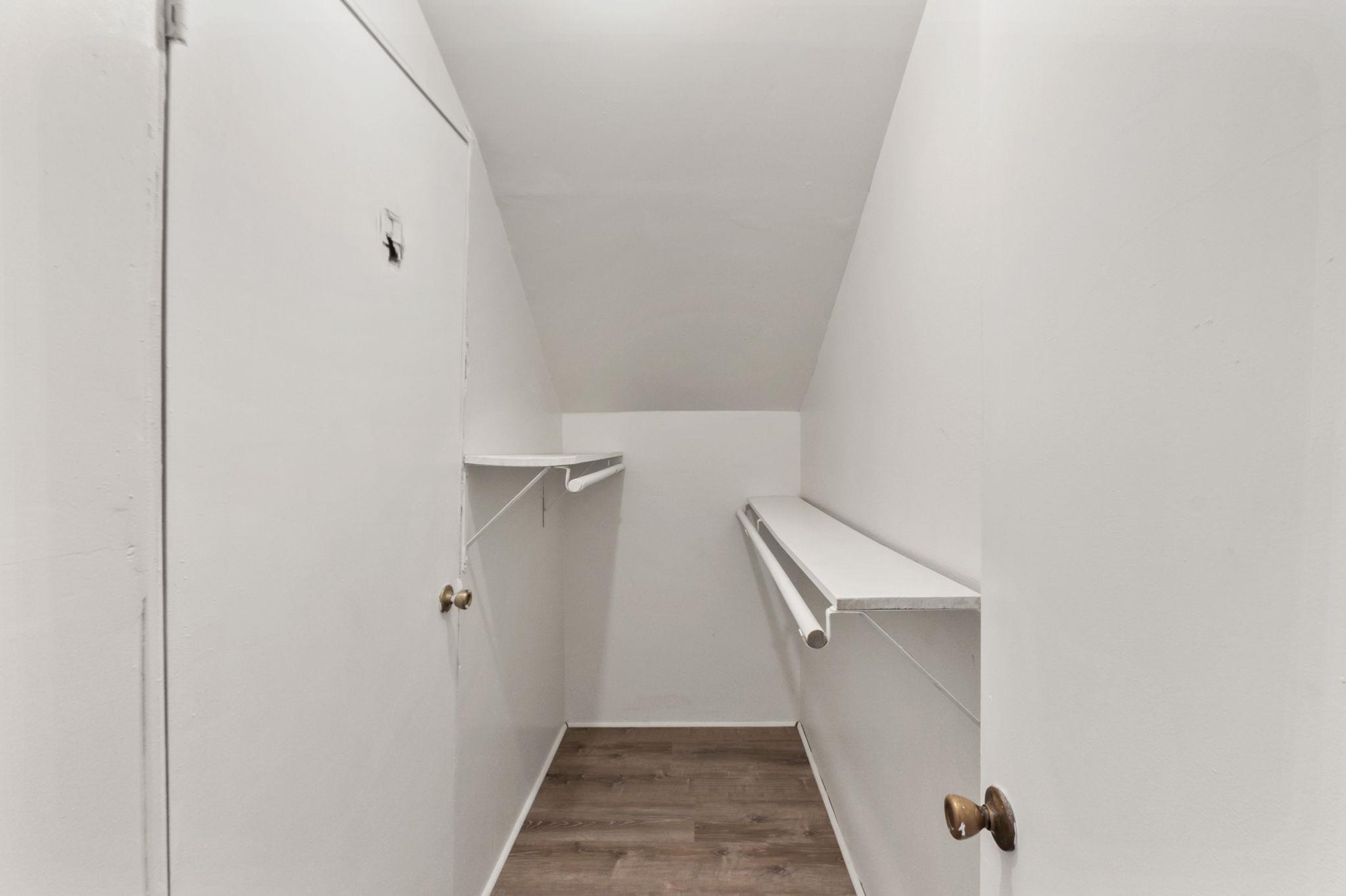 1402 OAK MEADOWS Cv, Round Rock, TX 78681