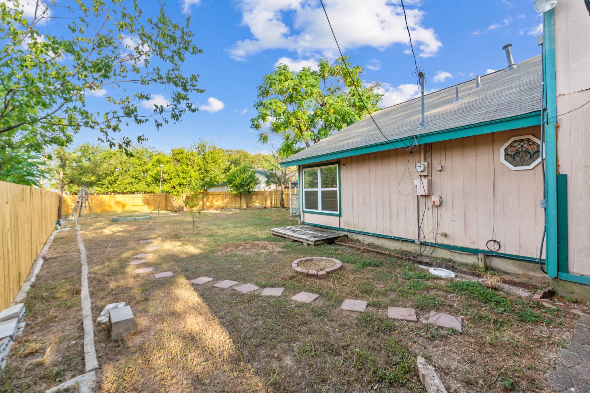 1402 OAK MEADOWS Cv, Round Rock, TX 78681