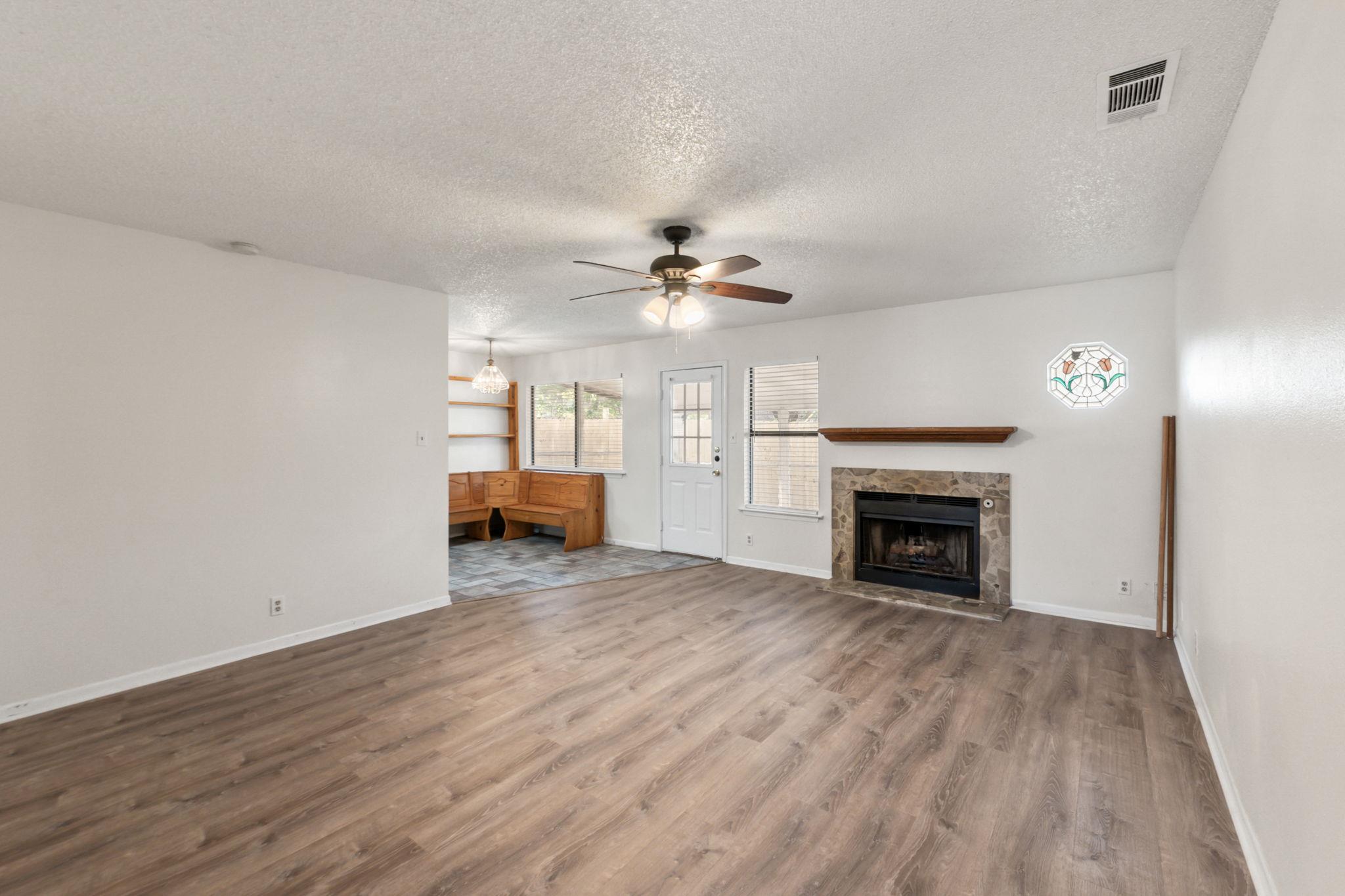 1402 OAK MEADOWS Cv, Round Rock, TX 78681