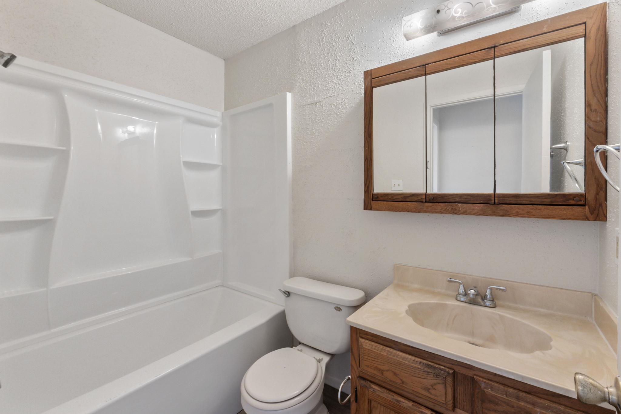 1402 OAK MEADOWS Cv, Round Rock, TX 78681