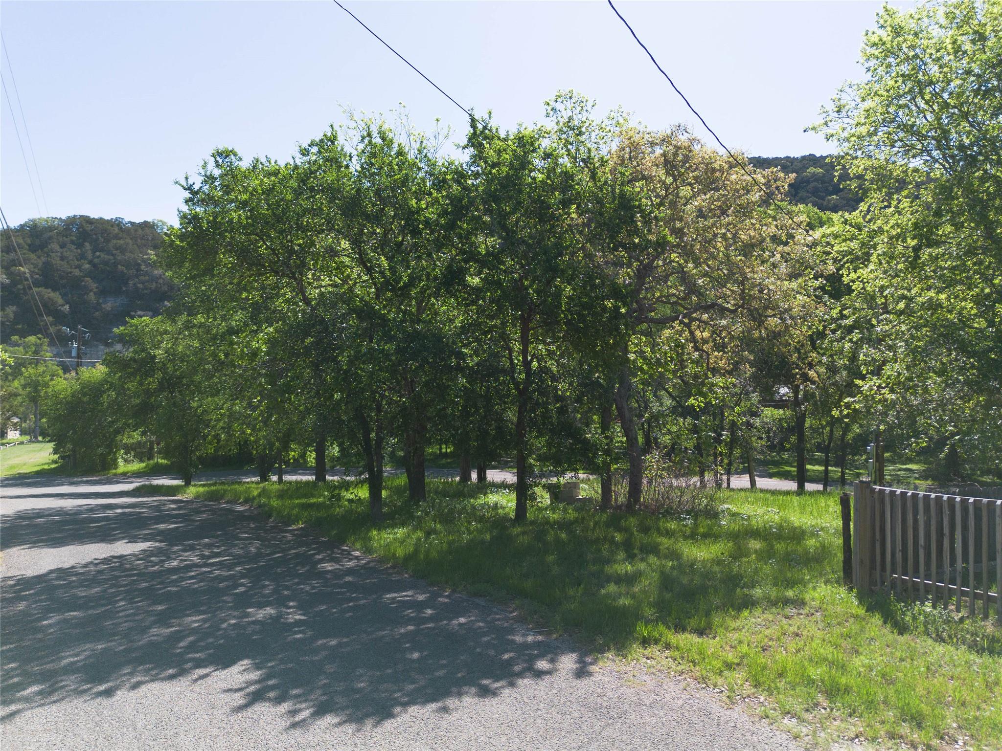 17709 Sandy Ln, Jonestown, TX 78645