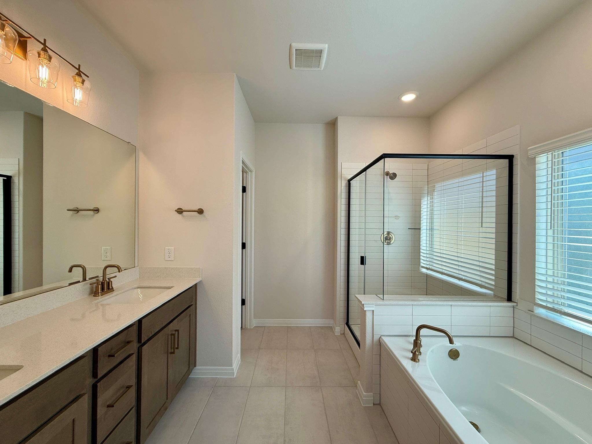 617 Palo Brea Loop, Hutto, TX 78634