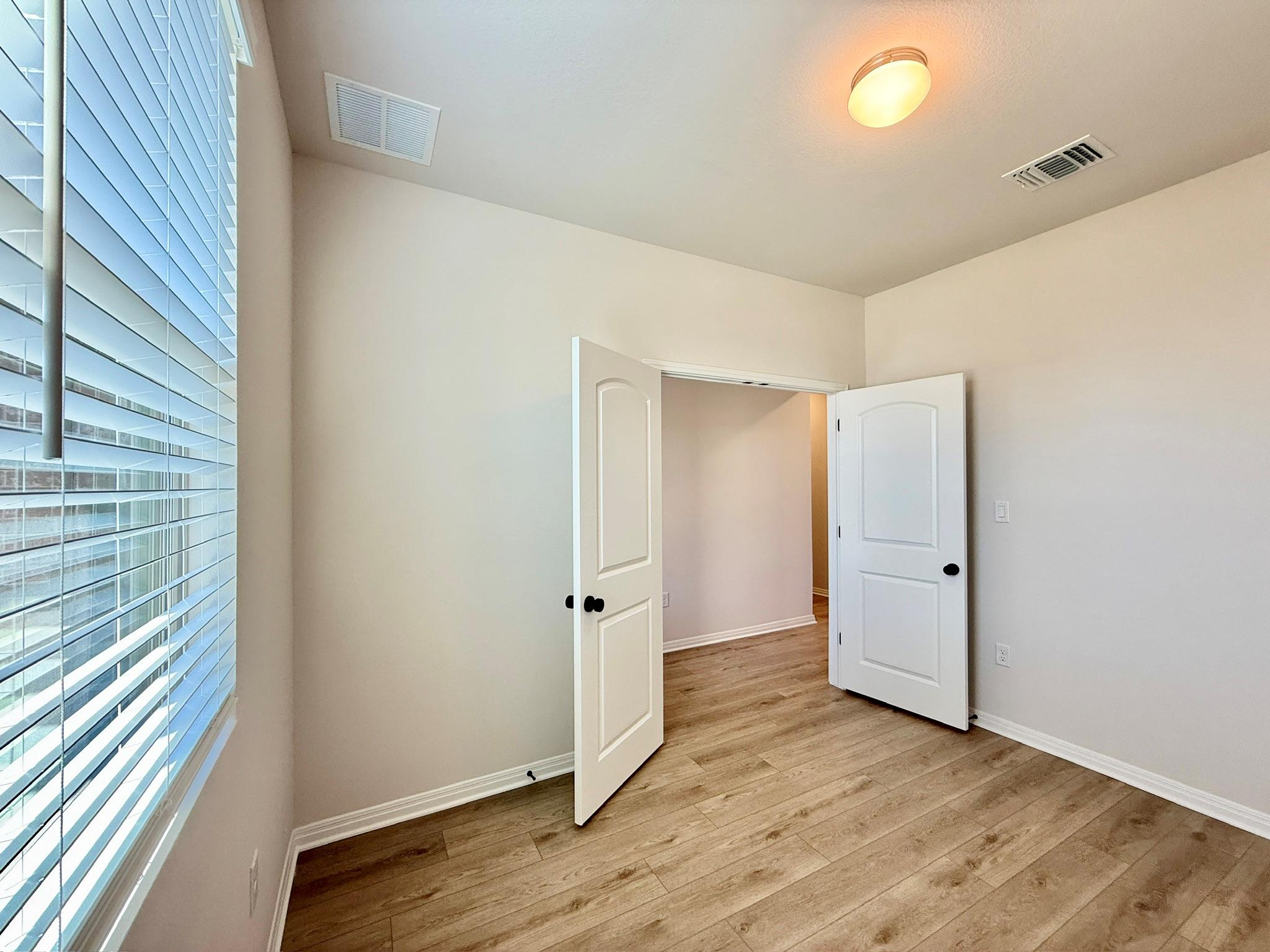 617 Palo Brea Loop, Hutto, TX 78634