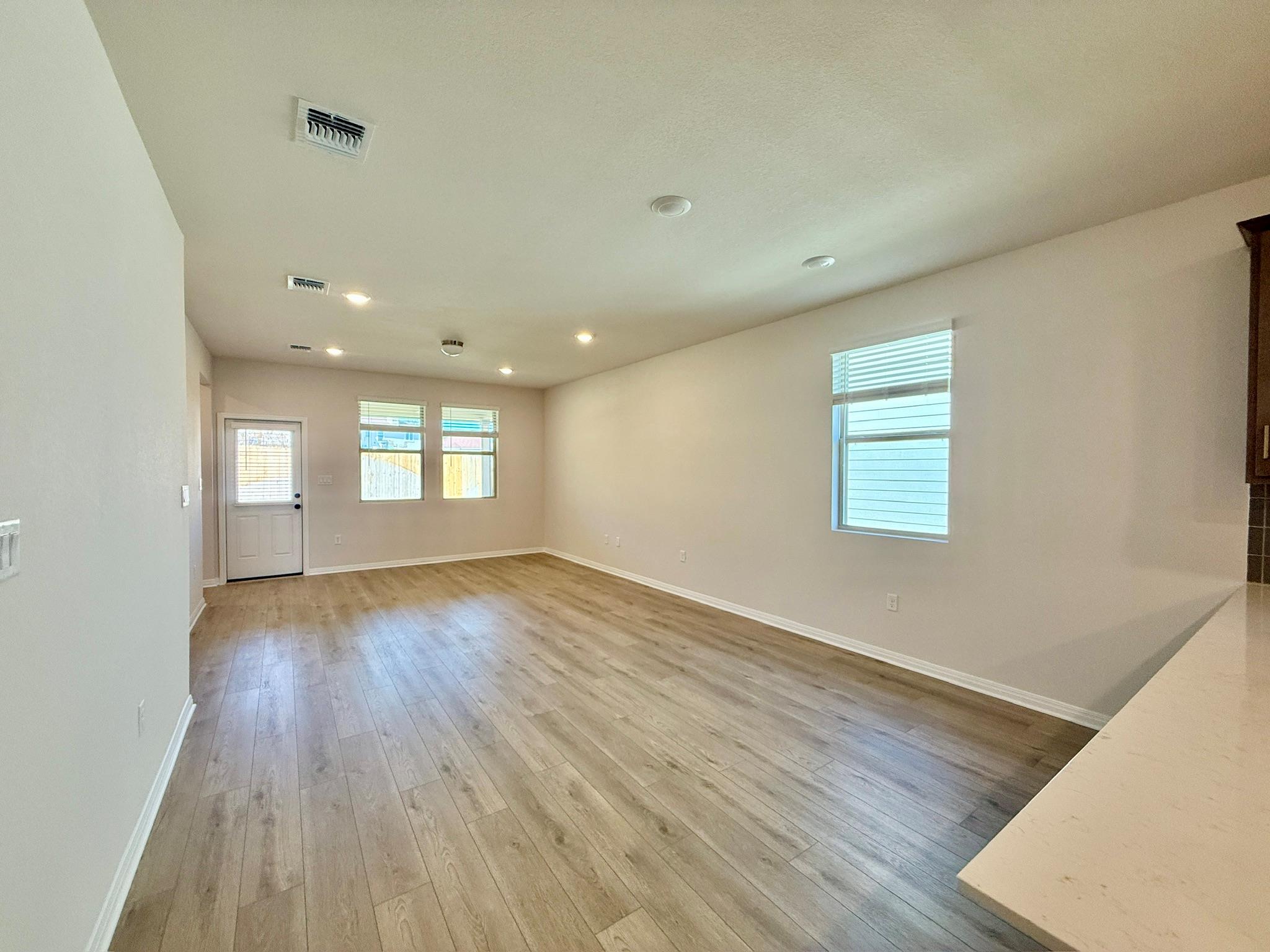 617 Palo Brea Loop, Hutto, TX 78634