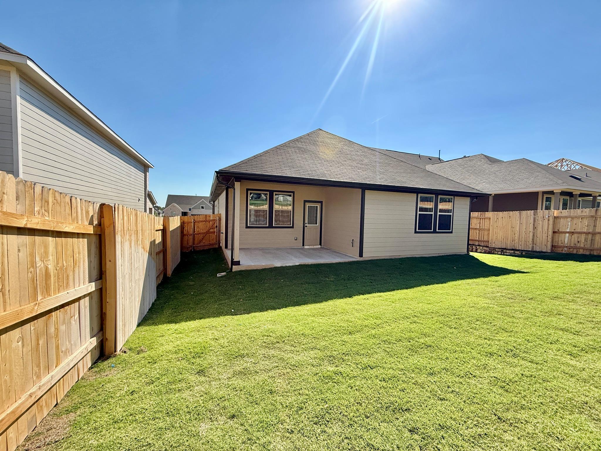 617 Palo Brea Loop, Hutto, TX 78634