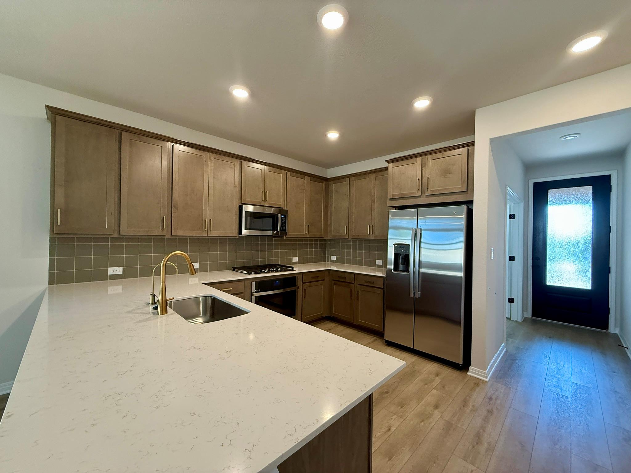 617 Palo Brea Loop, Hutto, TX 78634