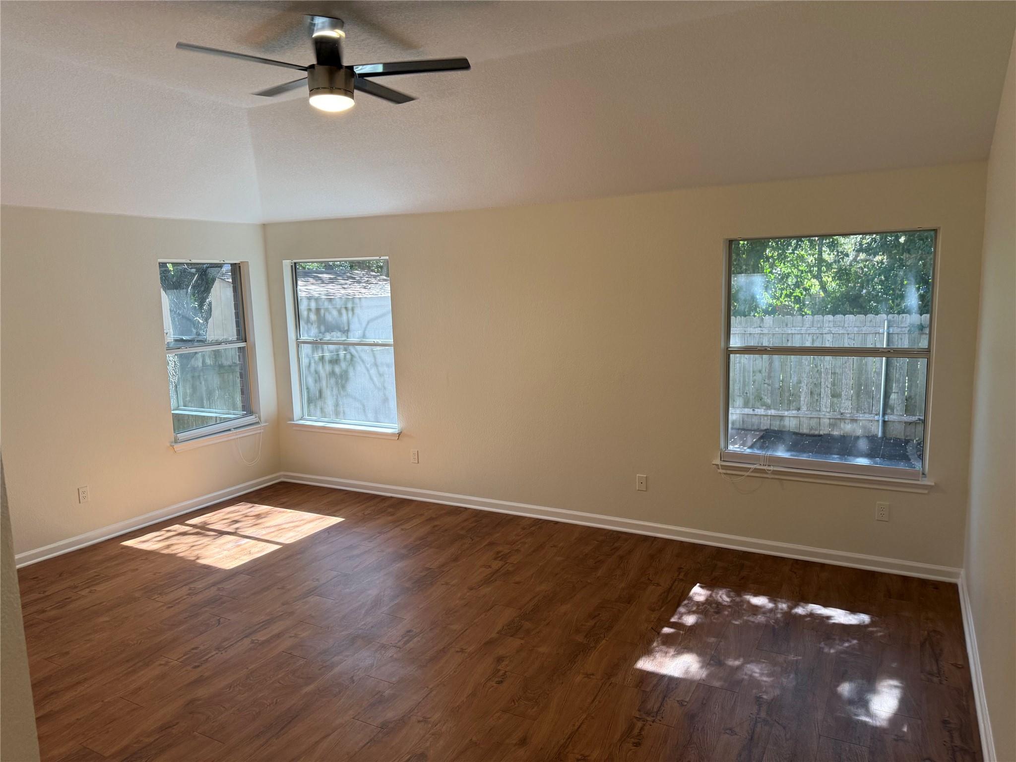 4617 Moose Dr, Austin, TX 78749