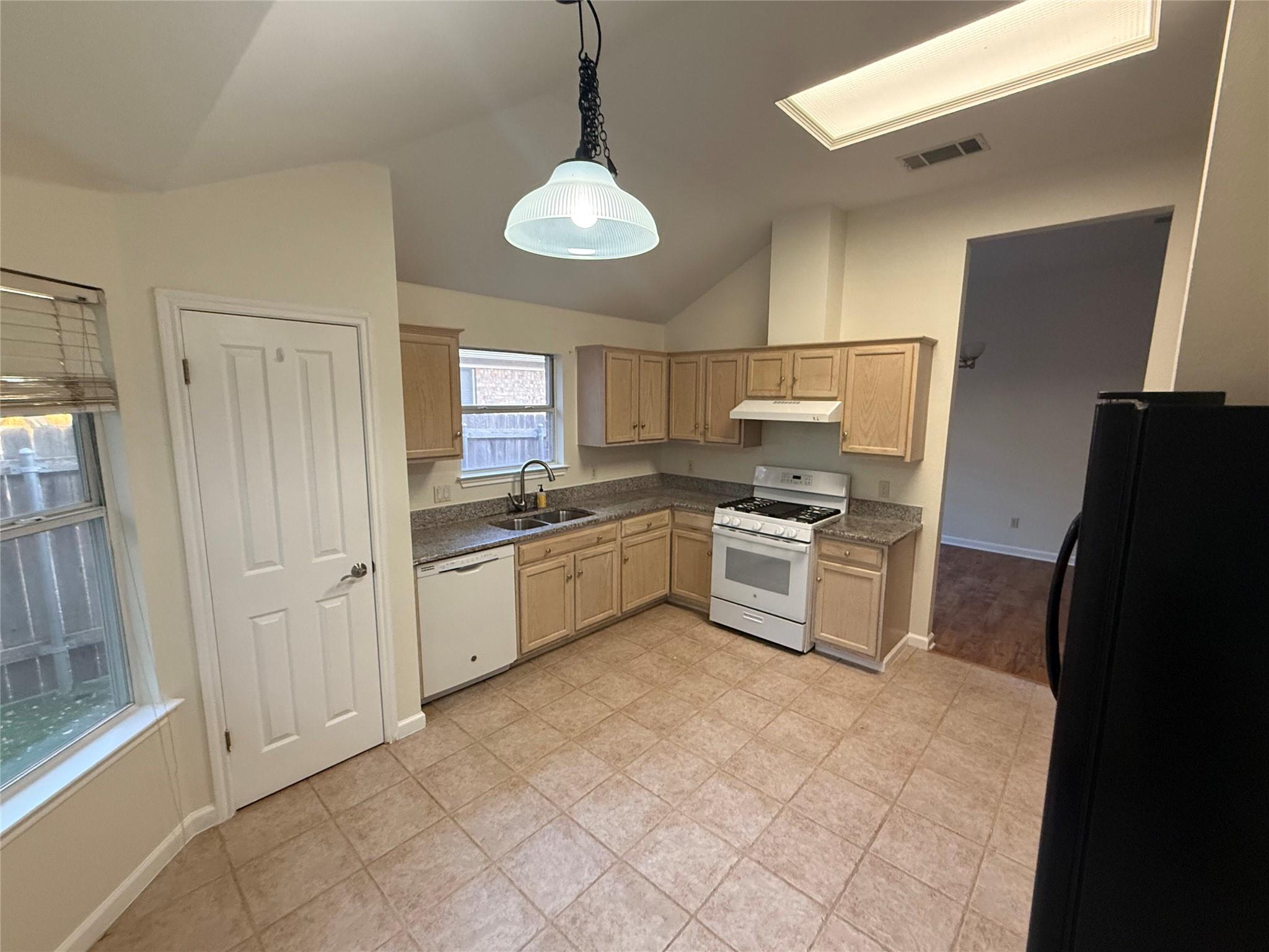 4617 Moose Dr, Austin, TX 78749