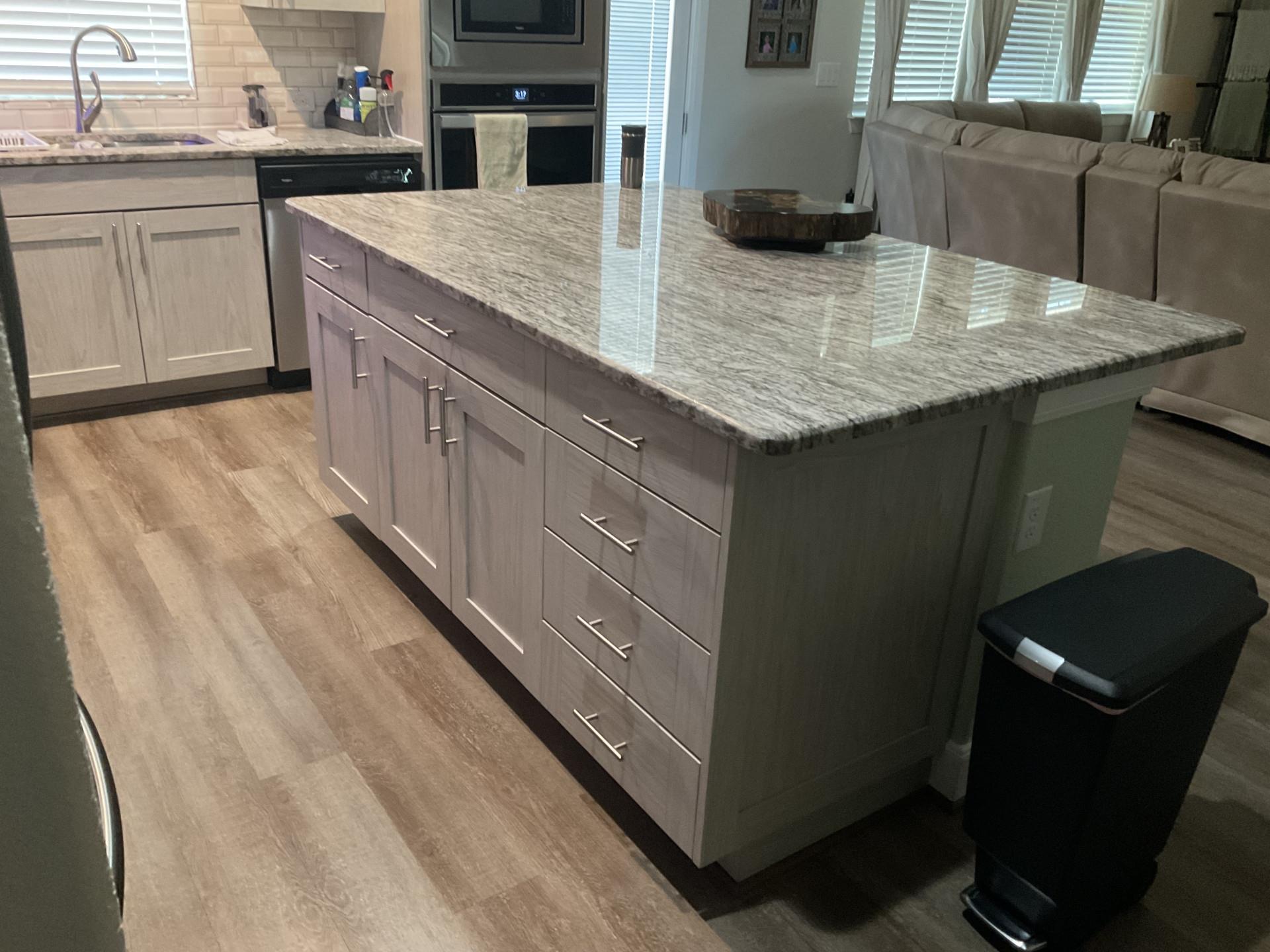 905 Academy Oaks Dr, San Marcos, TX 78666