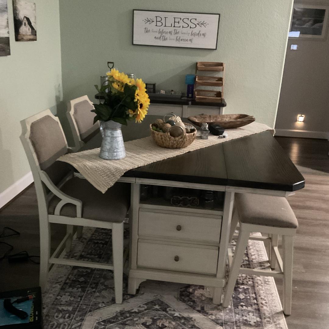 905 Academy Oaks Dr, San Marcos, TX 78666