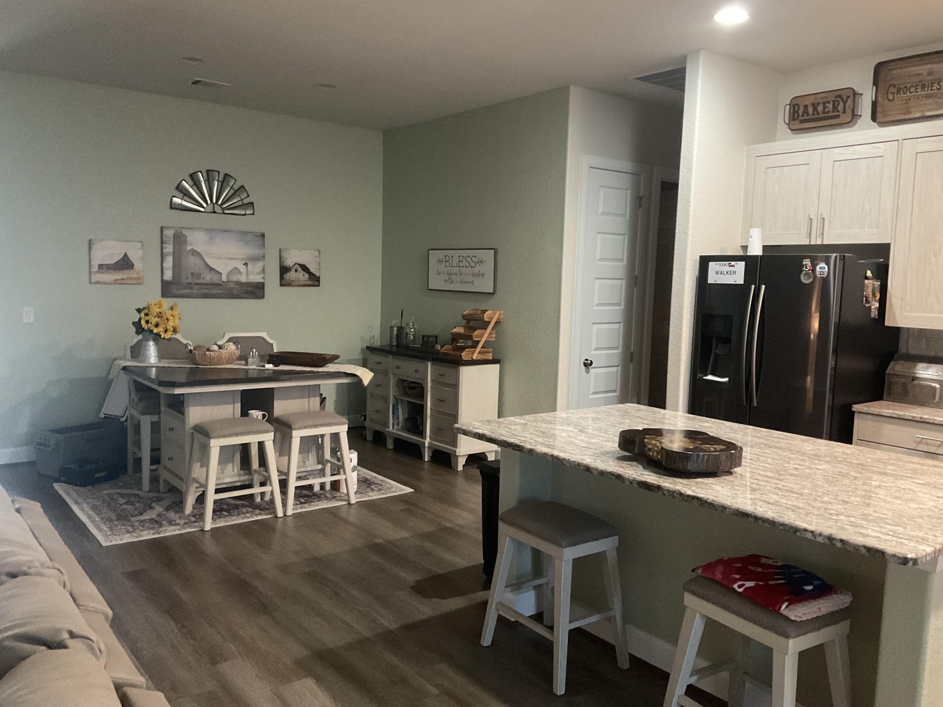 905 Academy Oaks Dr, San Marcos, TX 78666