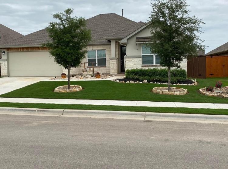 905 Academy Oaks Dr, San Marcos, TX 78666