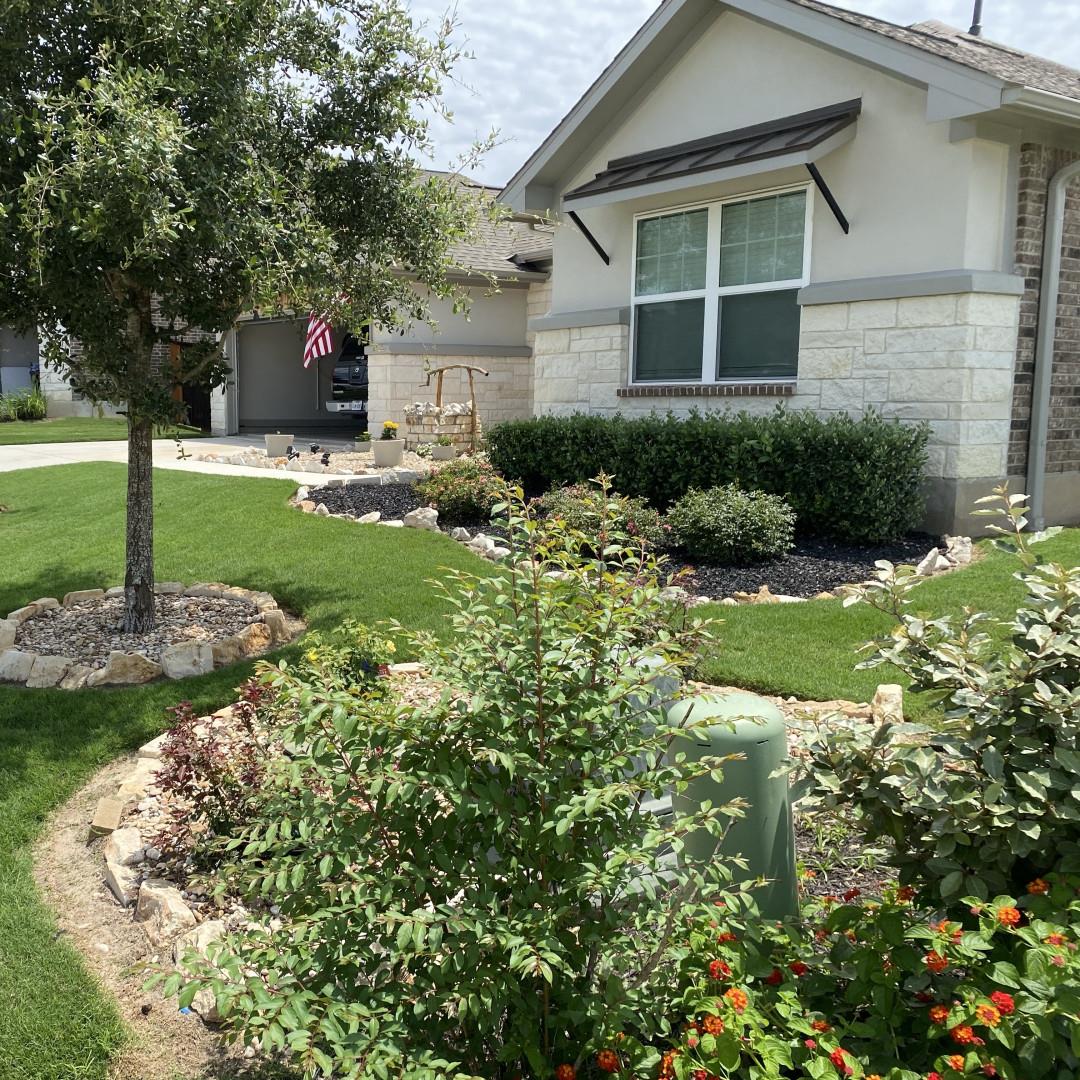 905 Academy Oaks Dr, San Marcos, TX 78666