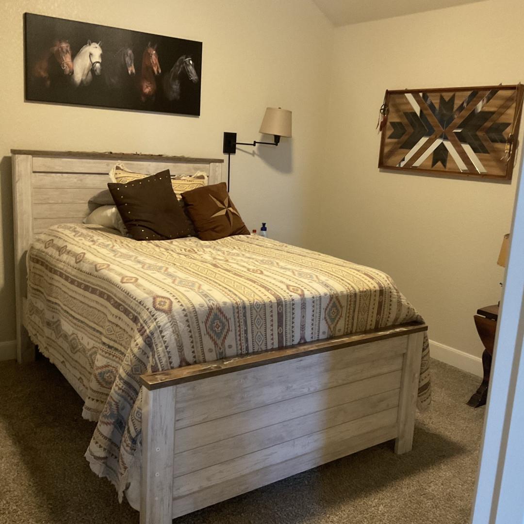 905 Academy Oaks Dr, San Marcos, TX 78666