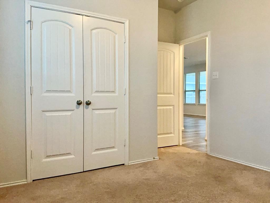 184 Beth Ann Loop, Taylor, TX 76574