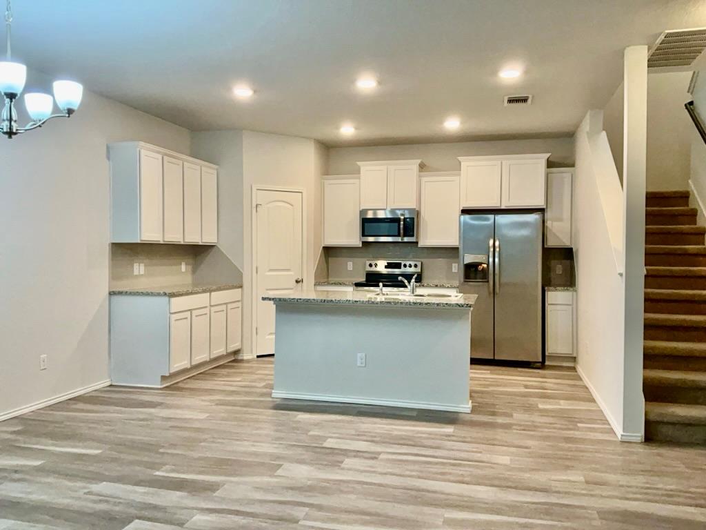 184 Beth Ann Loop, Taylor, TX 76574